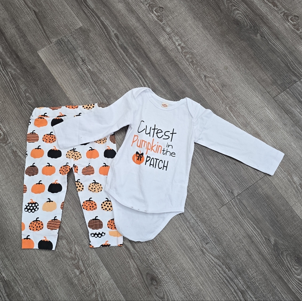 Pumpkin Patch Kids onsie and pant Set size 100 or 2t/3t NWNT